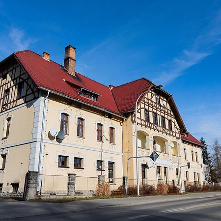 Отель Moszna Zamek Экстерьер фото